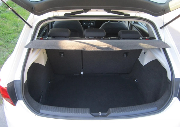 Seat Leon cena 29900 przebieg: 118907, rok produkcji 2017 z Kolbuszowa małe 67